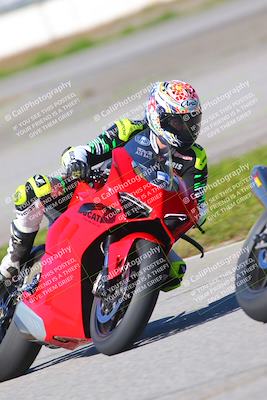 media/Jan-20-2023-Fastrack Riders (Fri) [[f2ad32aba3]]/Level 3/session 4 turn 6/